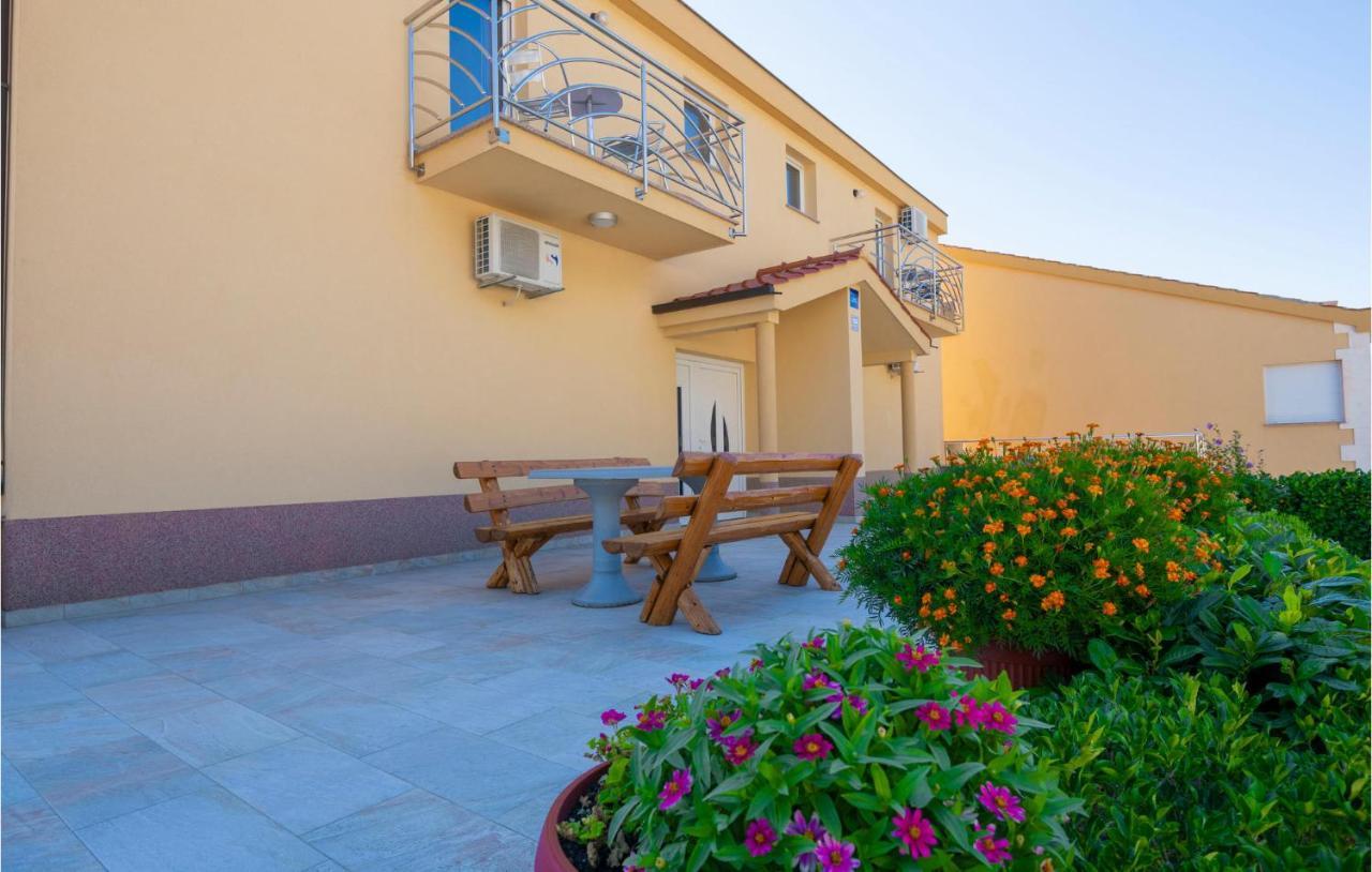 Beautiful Apartment In Krvavica With Kitchen ภายนอก รูปภาพ